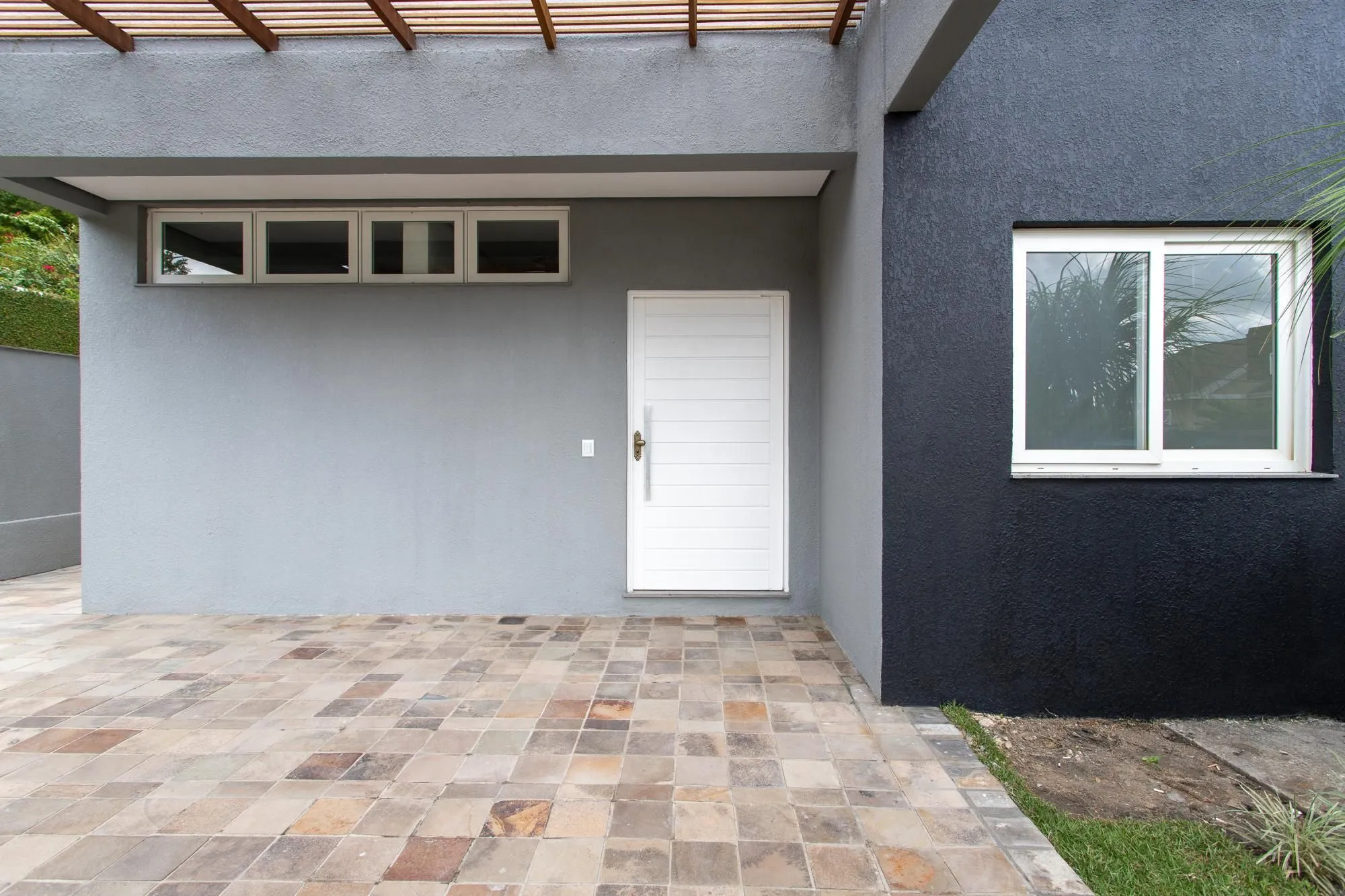 Imagem Casa em condomínio no Terra Ville .Esta casa de alto padrão, dispõe de 4 suítes