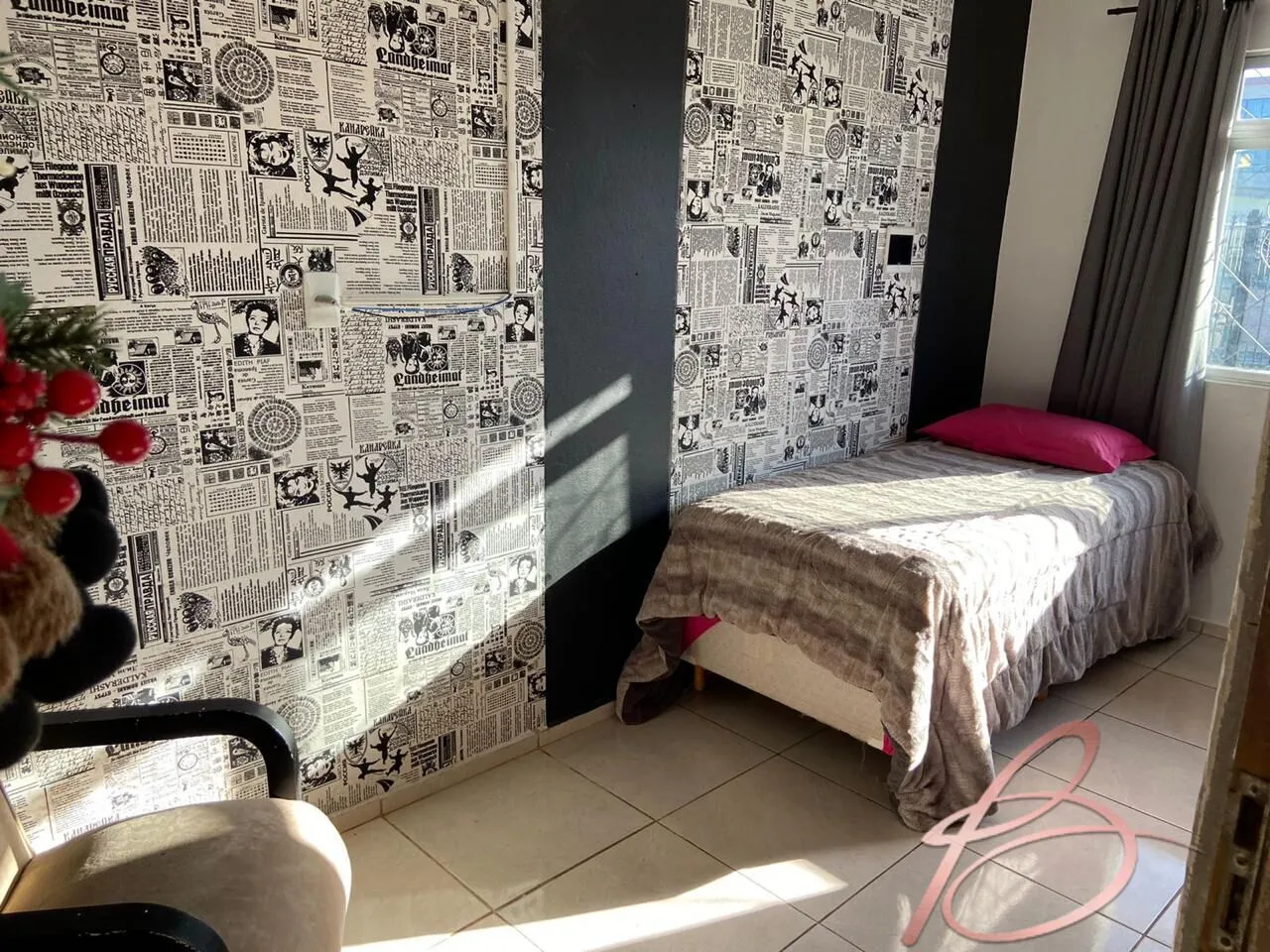 Imagem Casa de 2 pisos com 4 dormitórios á venda no Cordeiros