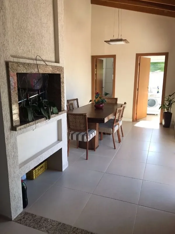 Imagem Casa para Venda - 160m², 3 dormitórios, sendo 1 suites, 3 vagas - Tristeza