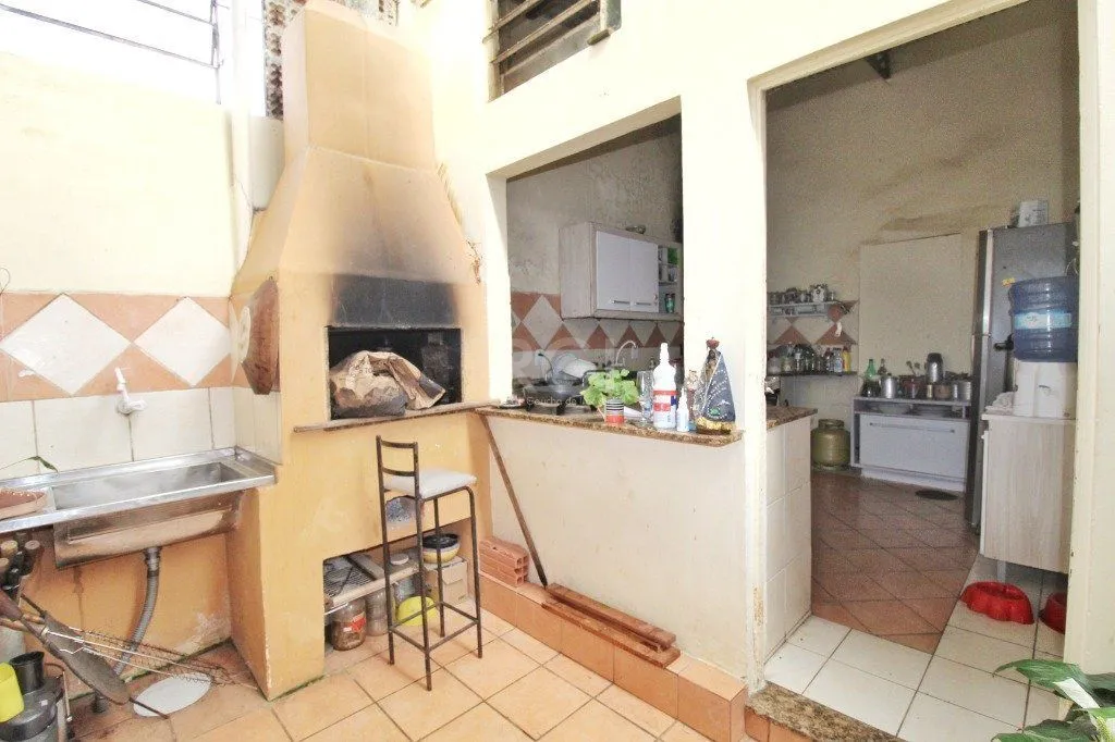 Imagem Loja para Venda - 60m², 0 dormitórios, 3 vagas - Petrópolis