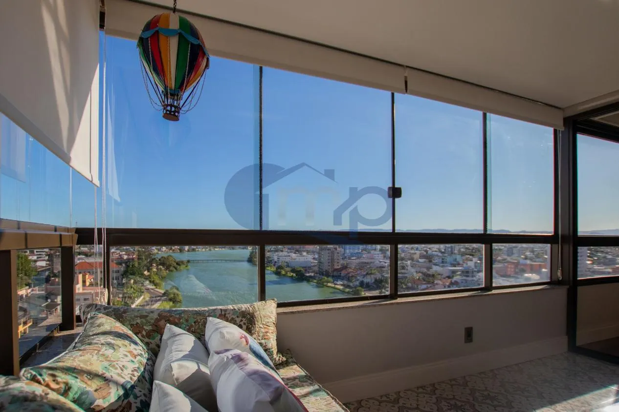 Imagem Apartamento a venda com 3 dormitorios no centro de Torres/RS