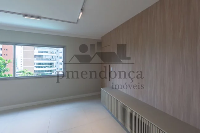 Imagem Apartamento reformado em Perdizes com 3 quartos (1 suíte) e 2 vagas, 137m²