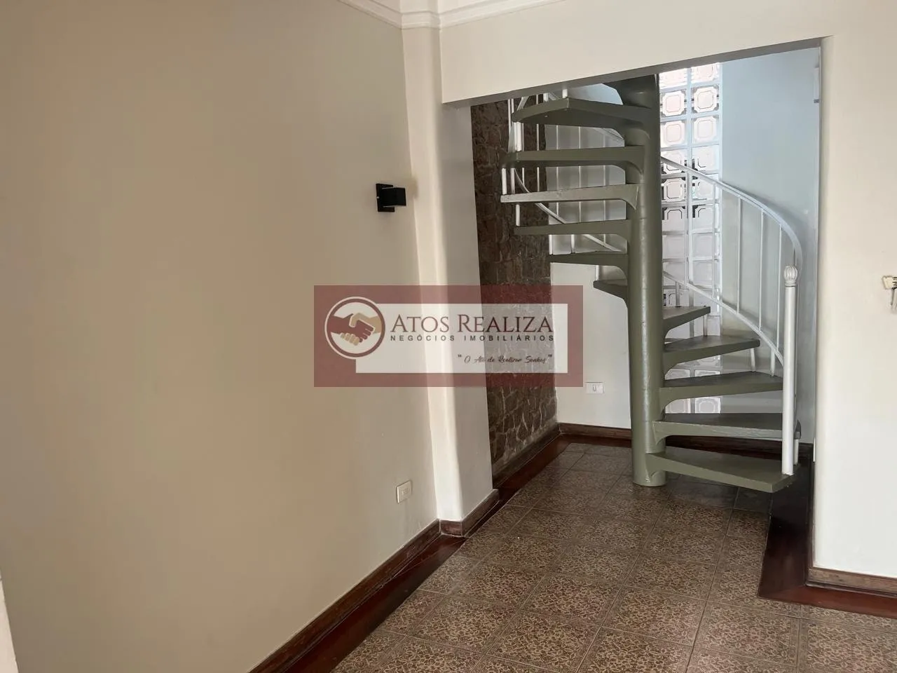 Imagem Sobrado para Alugar no Cambuci SP: 4 Suítes, 150m², R$ 4.800