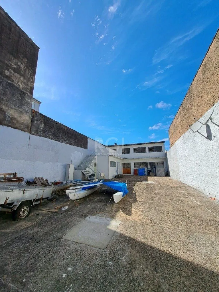 Imagem Casa comercial no 4 distrito de Porto Alegre