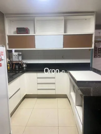 Imagem Casa com 4 dormitórios à venda, 250 m² por R$ 850.000,00 - Parque das Laranjeiras - Goiânia/GO