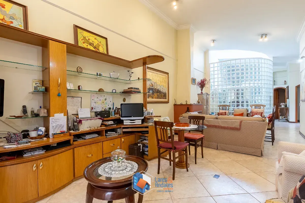 Imagem Casa para venda em Planalto Paulista com 2 quartos, sendo 2 suítes, 230m²