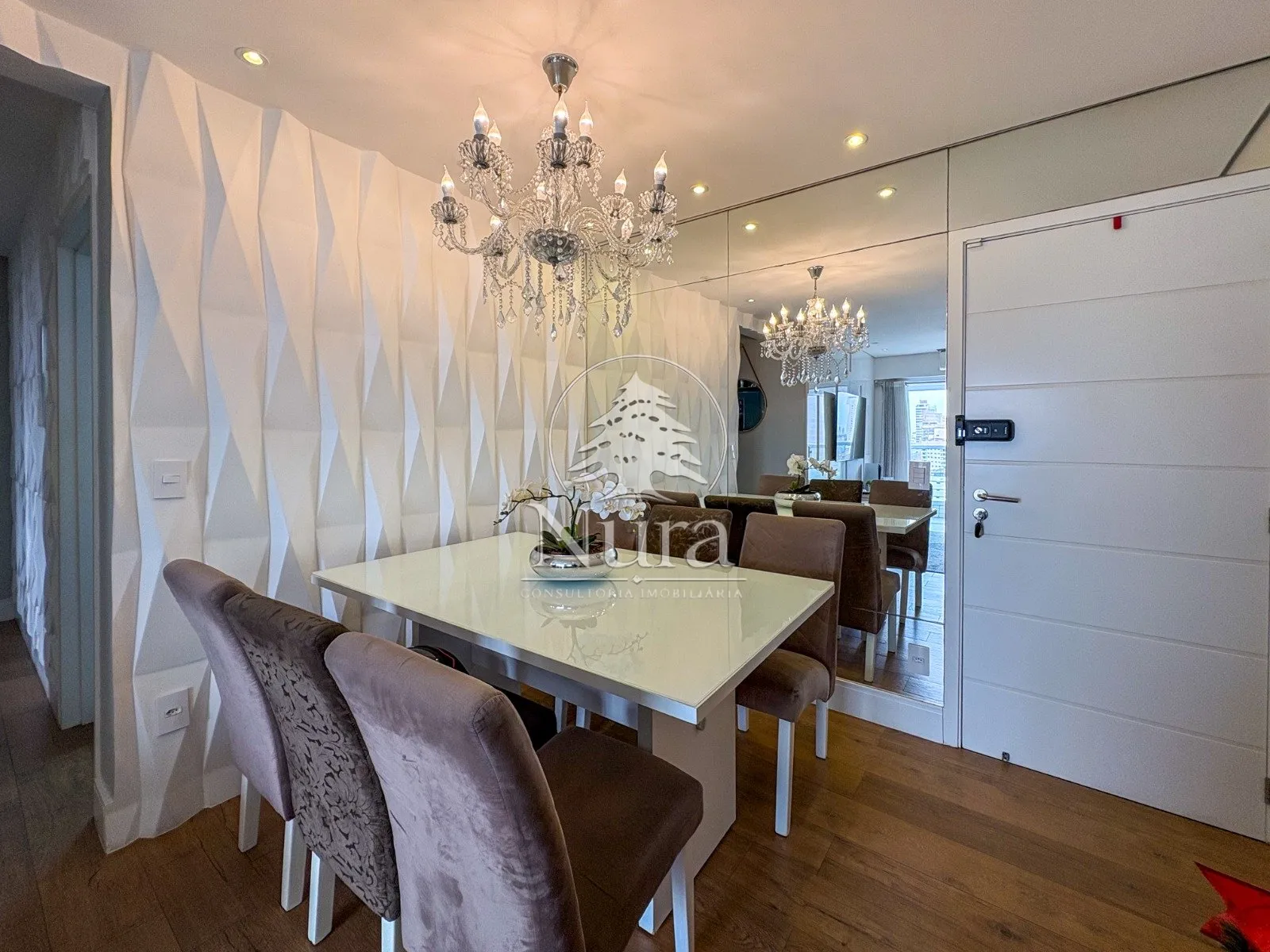 Imagem Apartamento de 2 quartos, 76m² no bairro Embaré, em Santos