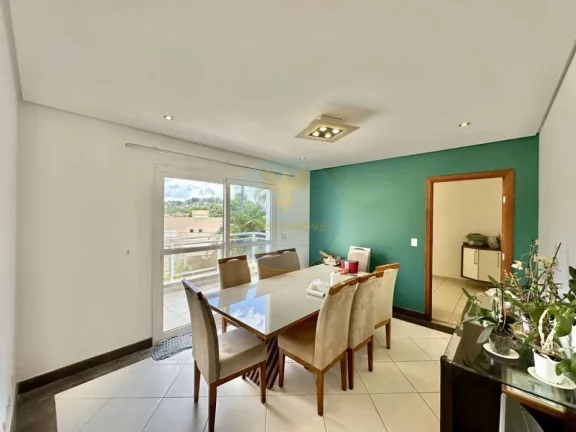 Imagem Casa em Condomínio a Venda no bairro Golf Gardens - Carapicuíba, SP