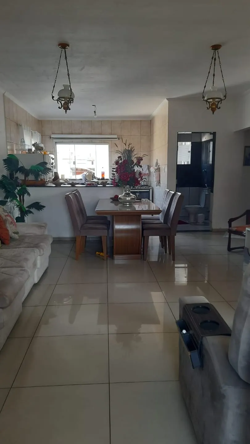 Imagem Casa à venda 4 Quartos, 1 Suite, 4 Vagas, 205M², Residencial Mombaça, Pindamonhangaba - SP