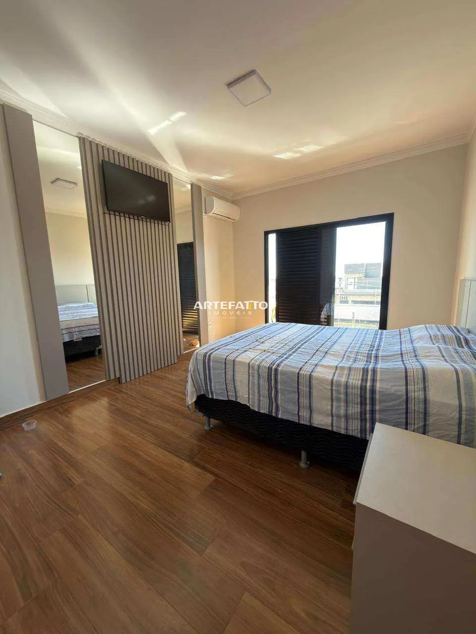 Imagem Sobrado à venda em Franca, Residencial Tellini, com 3 quartos, 208m2