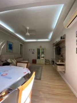Imagem Apartamento 2 dormitórios com suíte e 2 vagas no Menino Deus