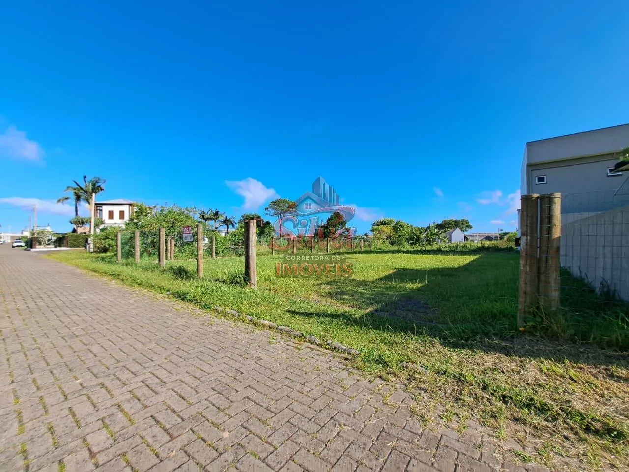 T1234 | Terreno 304m² à venda em Imbé em região de moradores