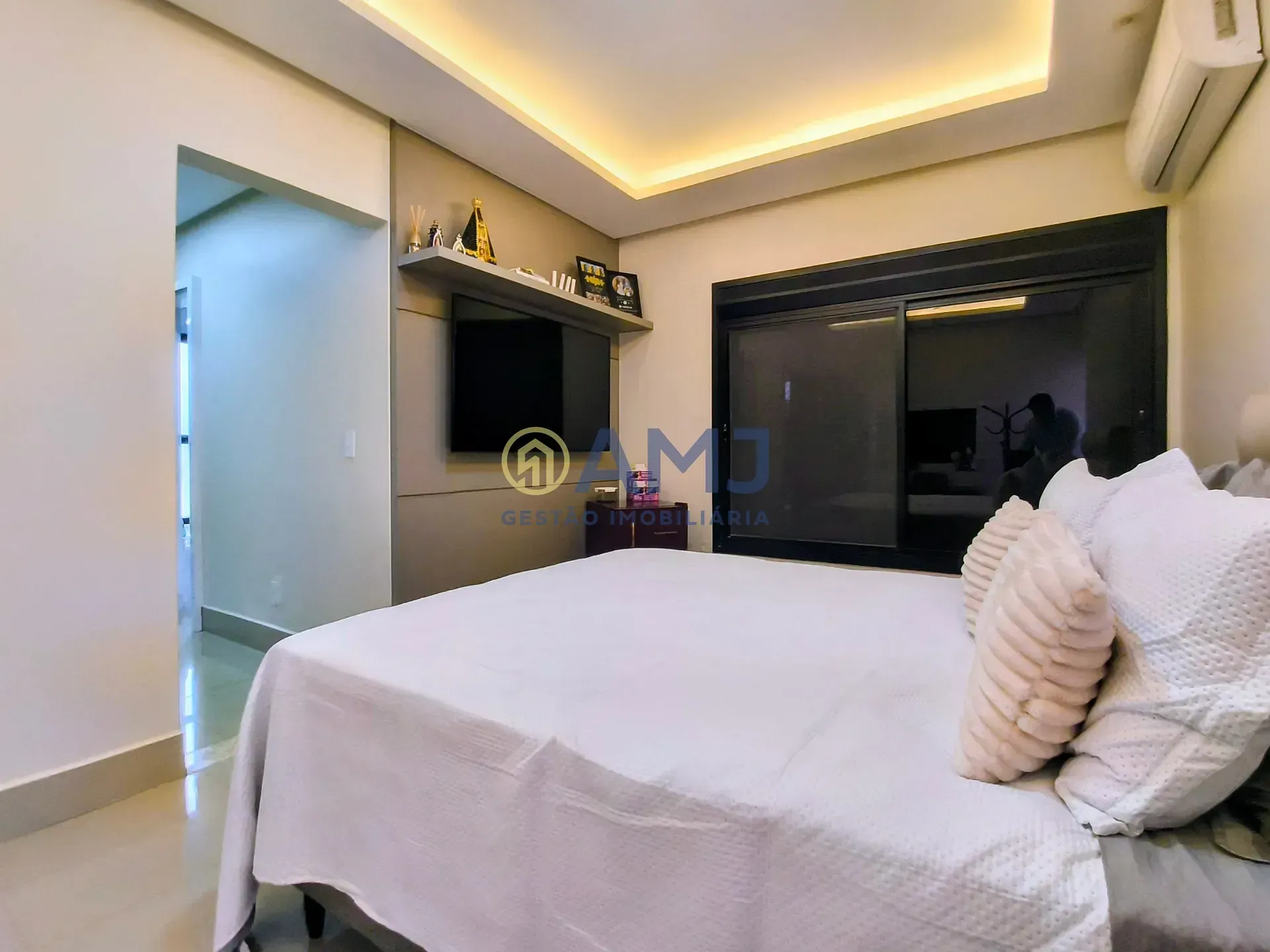 Imagem Sobrado à venda no Residencial Goiânia Golfe Clube- Portal do Sol Green