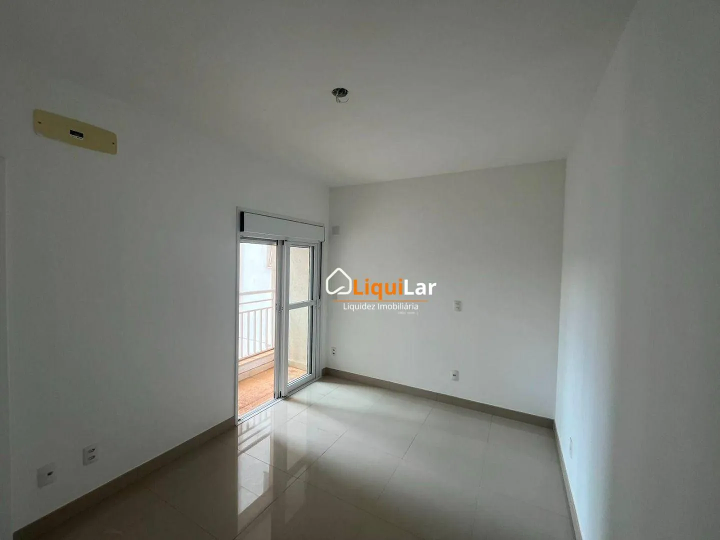 Imagem Apartamento Novo à Venda em Frente ao Shopping Campo Grande com 142 m², 3 Suítes, Sacada Gourmet e 2 Vagas