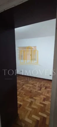 Imagem Espaçosa casa três dormitorios com edicula completa nos fundos