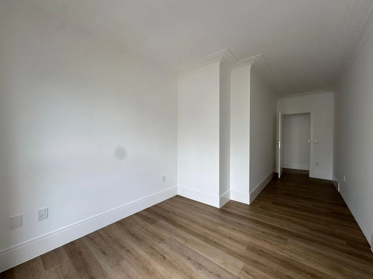 Imagem Apartamento com vista para o mar à venda com 210m2 por R$ 4.400.000,00