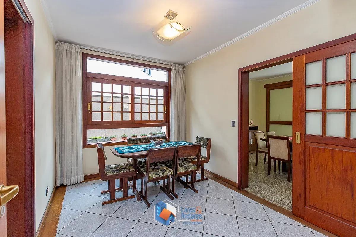 Imagem Casa no condomínio Residencial Morumbi para venda com 5 quartos, sendo 3 suítes, 425m²