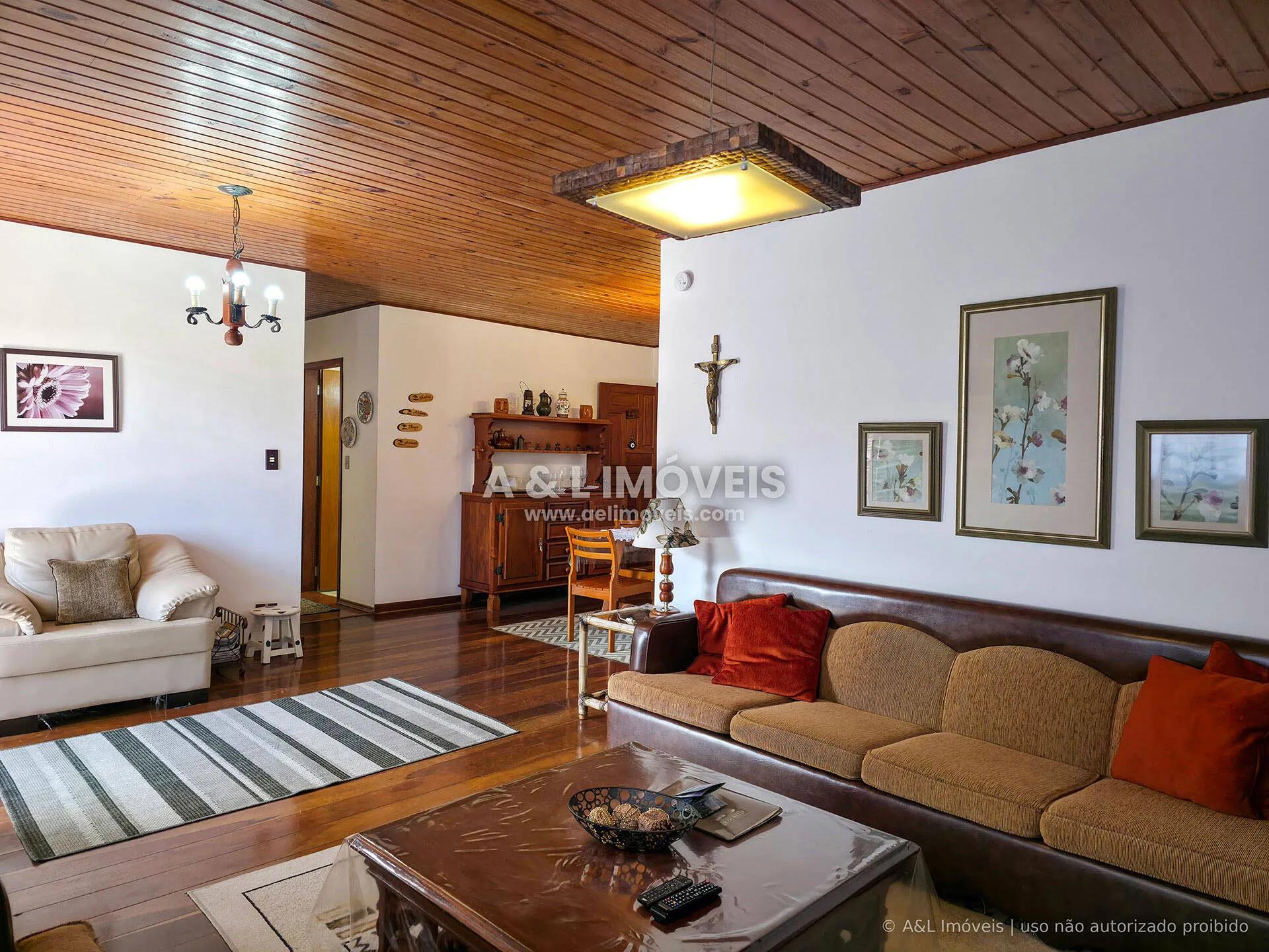 Imagem Apartamento com 3 dormitórios à venda em Campos do Jordão | 106,02 m²