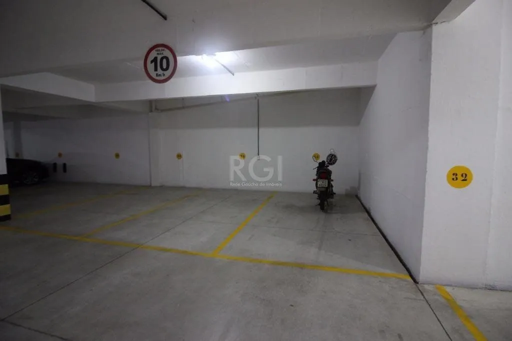 Imagem Linda Cobertura com 3 dormitórios para Comprar com 331 m² - Bela Vista - Porto Alegre/RS