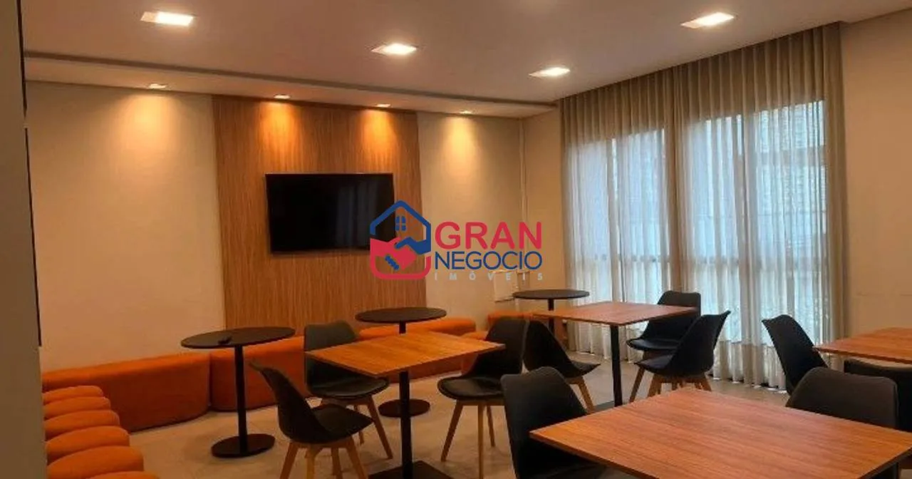 Imagem Vendo Apartamento CIC - Condomínio Clube