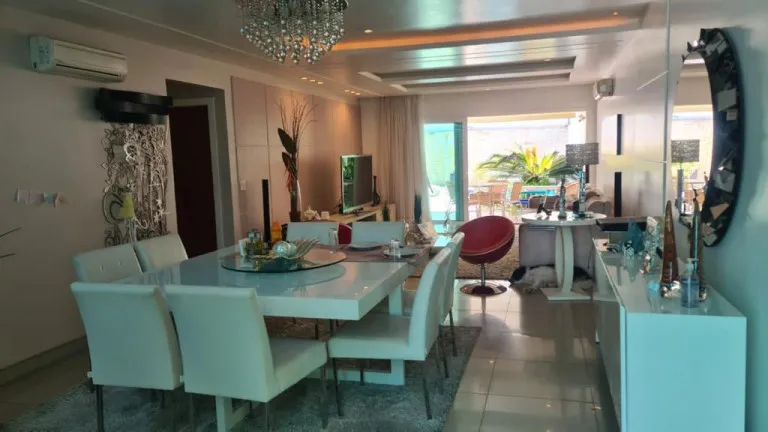 Imagem Casa com 3 Quartos à Venda, 295 m² em Camboinhas - Niterói