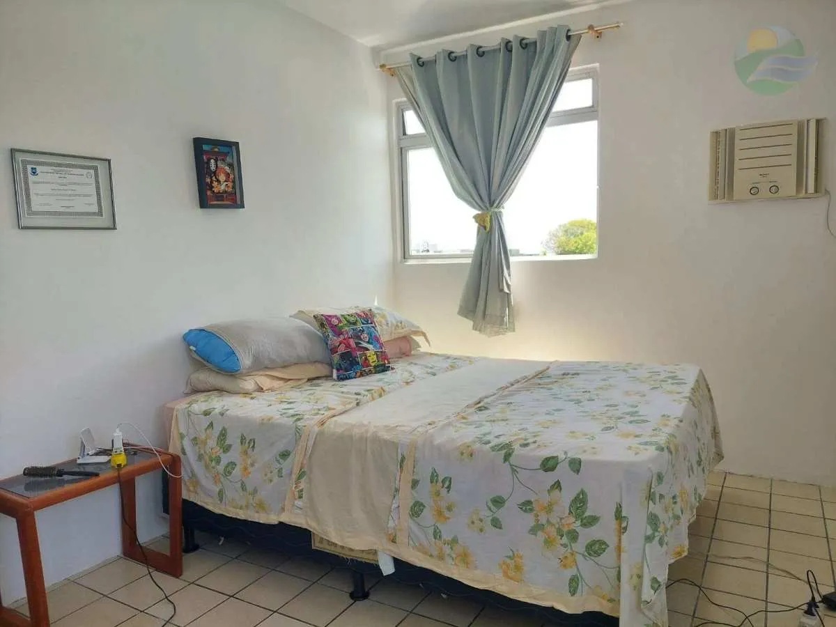Imagem Apartamento de 4 quartos, a 150 metros do Shopping Guararapes, Ventilado, Piedade, Jaboatão dos Guararapes.