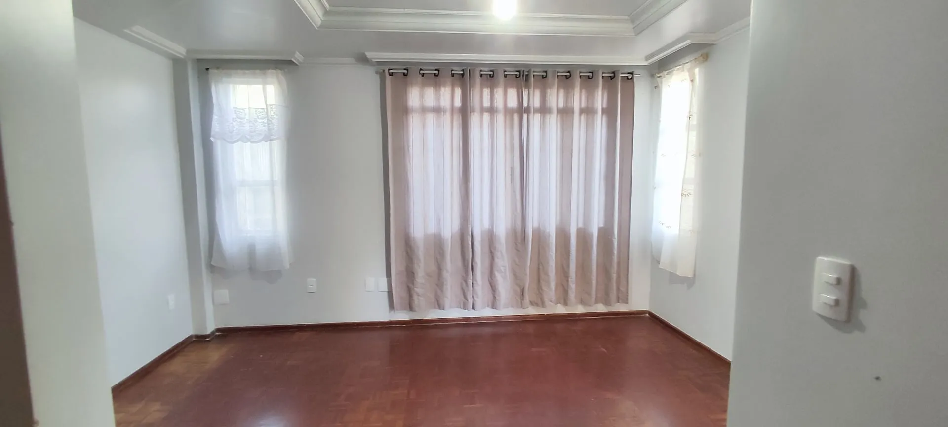 Imagem Sobrado de Esquina à Venda no São Cristóvão - 300 m² - R$ 1.118.000,00