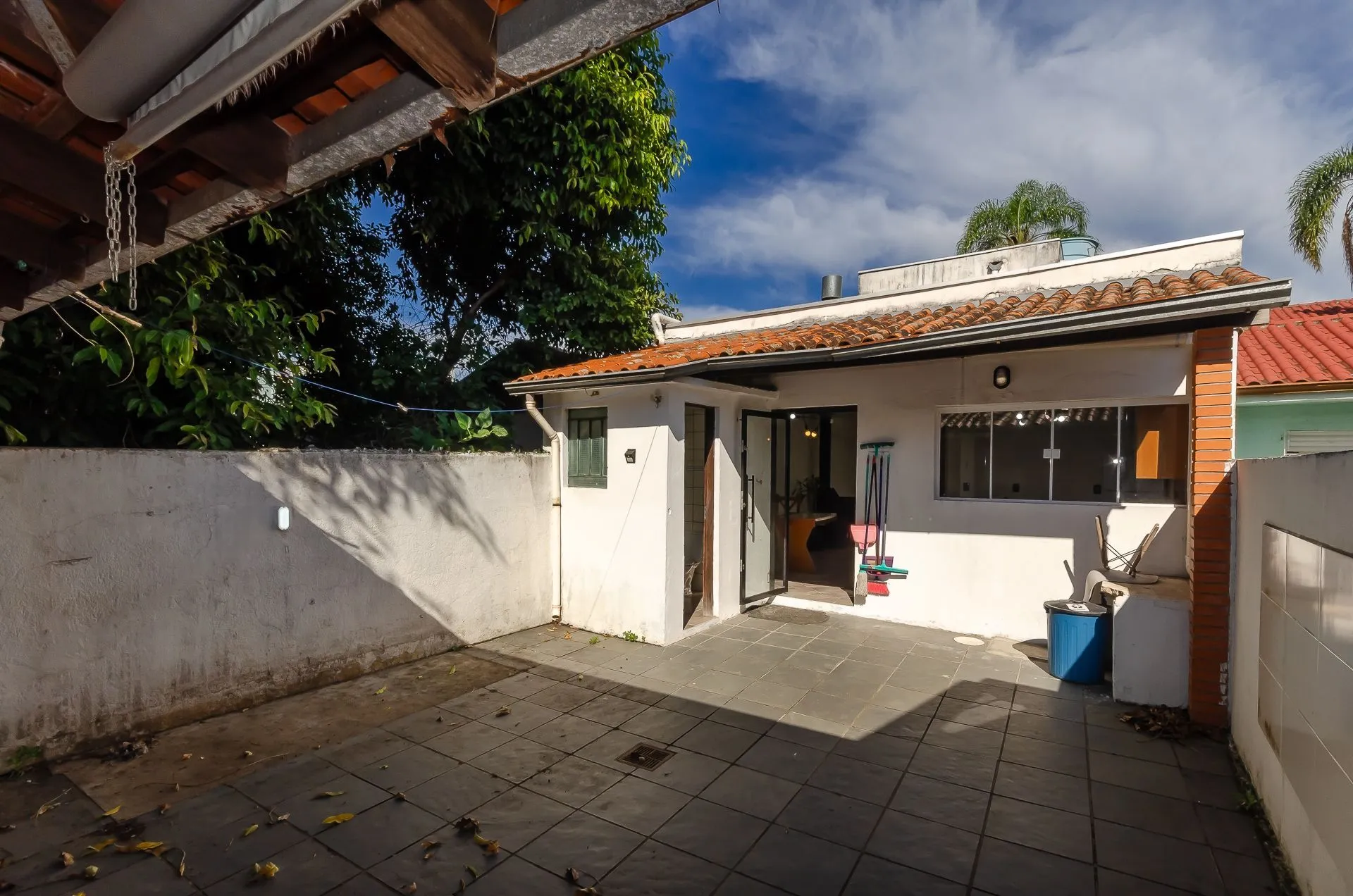 Imagem Casa no Bairro Glória - 4 dormitórios