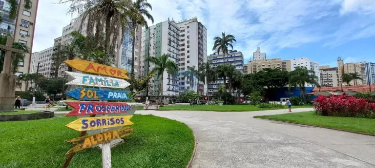 Apartamento a venda no Res. Albamar em Santos Ponta da Praia