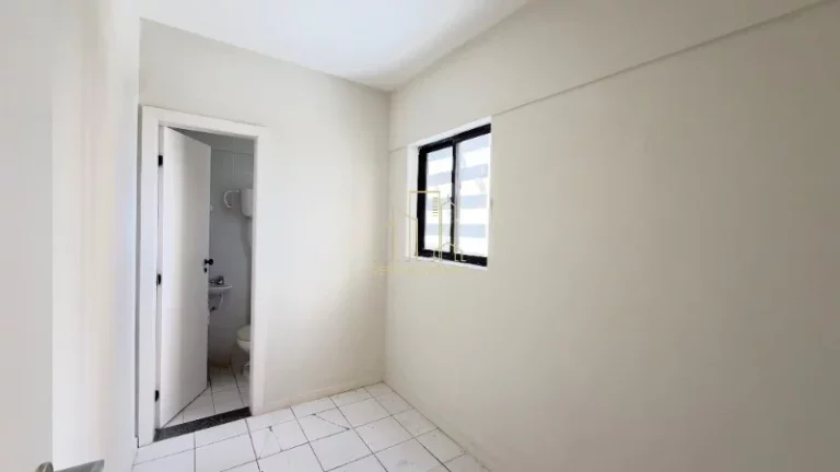 Imagem Imperdível: Apartamento à venda na Pituba, Salvador-BA, 3 quartos, 1 suíte, 110m², 2 vagas de garagem. Confira!