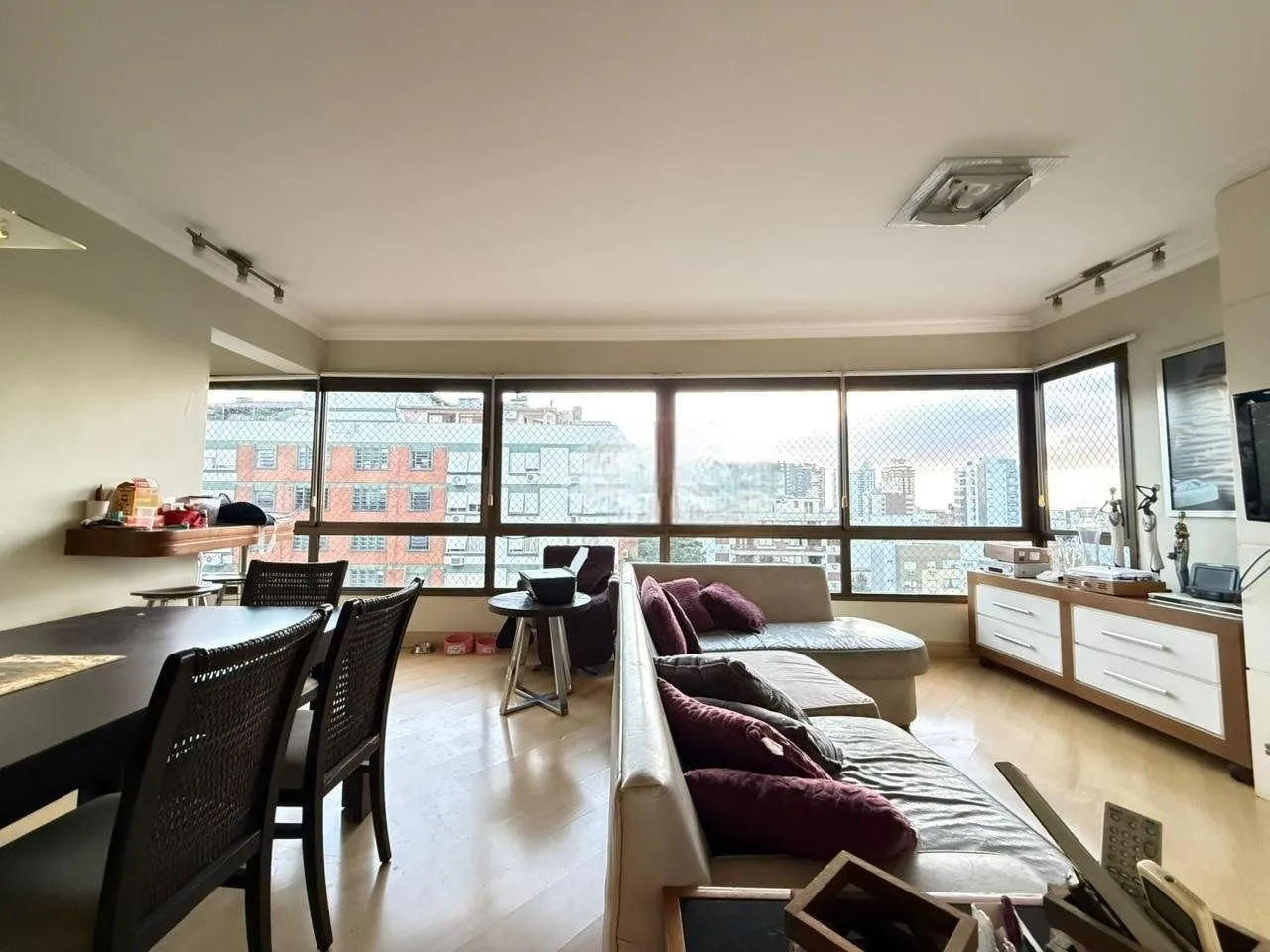 Imagem Apartamento Impecável com Vista Panorâmica, 2 Suítes e Living Ampliado