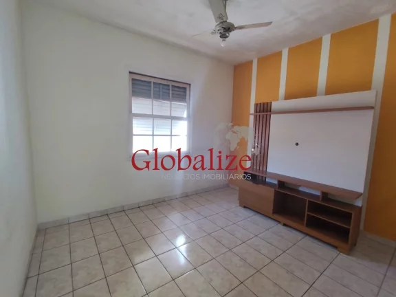 Imagem Apartamento à venda com 67m², 3 quartos, 1 banheiro, vaga para moto por R$330.000,00 na Ponta da Praia em Santos