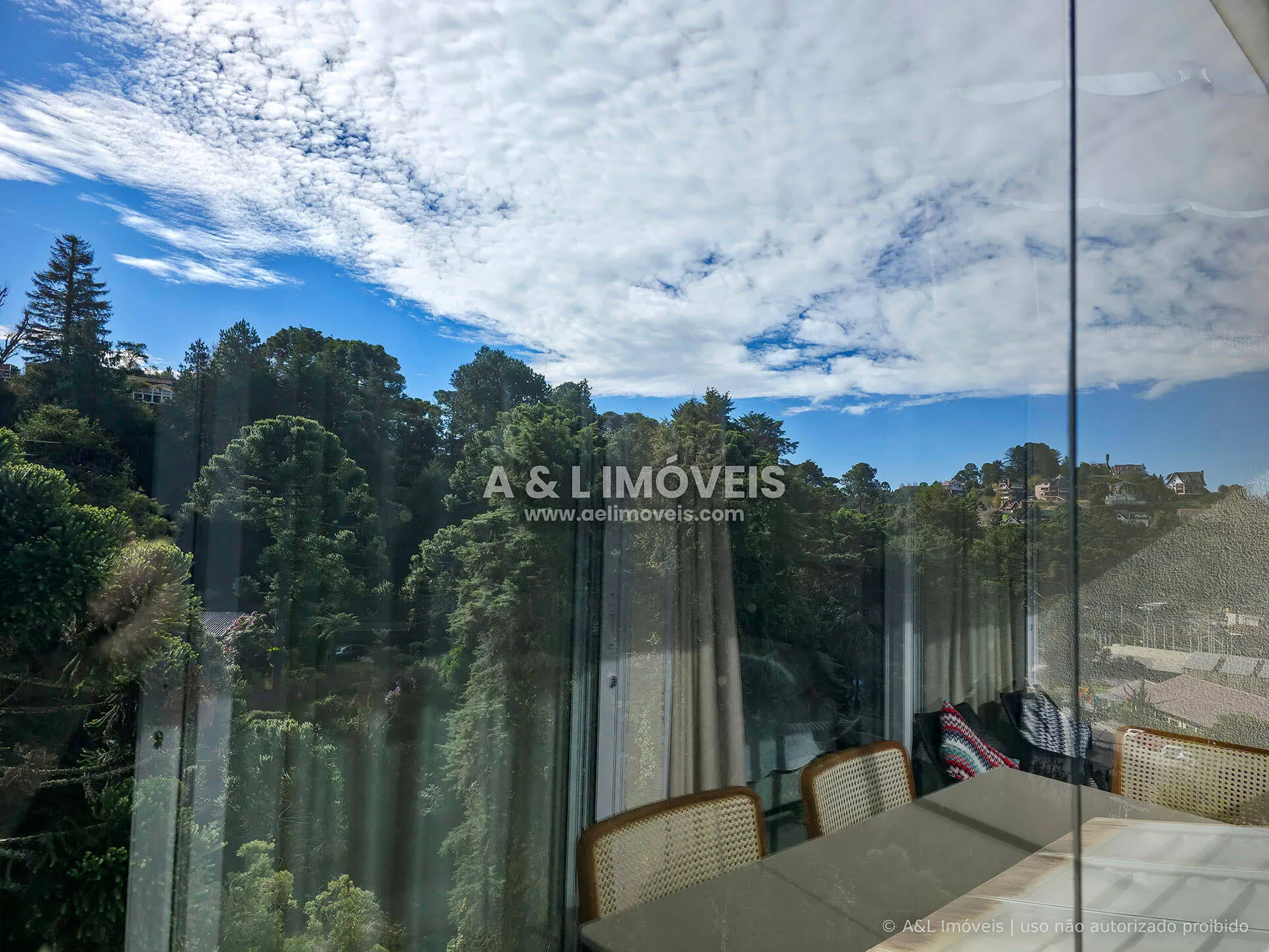 Imagem Apartamento a 800 m do centro turístico de Capivari | Campos do Jordão