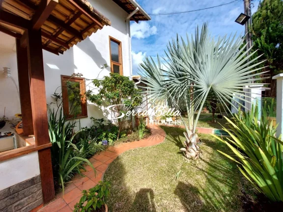 Imagem Casa com 3 dormitórios à venda, 344 m² por R$ 990.000,00 - Albuquerque - Teresópolis/RJ