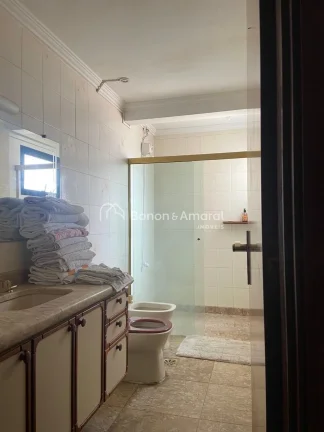Imagem Apartamento amplo no bairro CambuÃ­, Campinas/SP..

Este imÃ³vel conta com 4 dormitÃ³rios, todos suÃ...