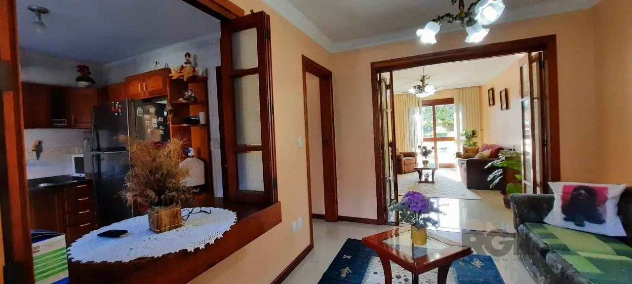 Imagem Casa Condominio para Venda - 129.58m², 3 dormitórios, sendo 1 suites, 3 vagas - Cavalhada
