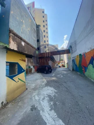 Imagem Galpão comercial à venda ou locação em São Paulo-SP, no Campos Elíseos: 1 sala, 2 banheiros, 422m² de área.