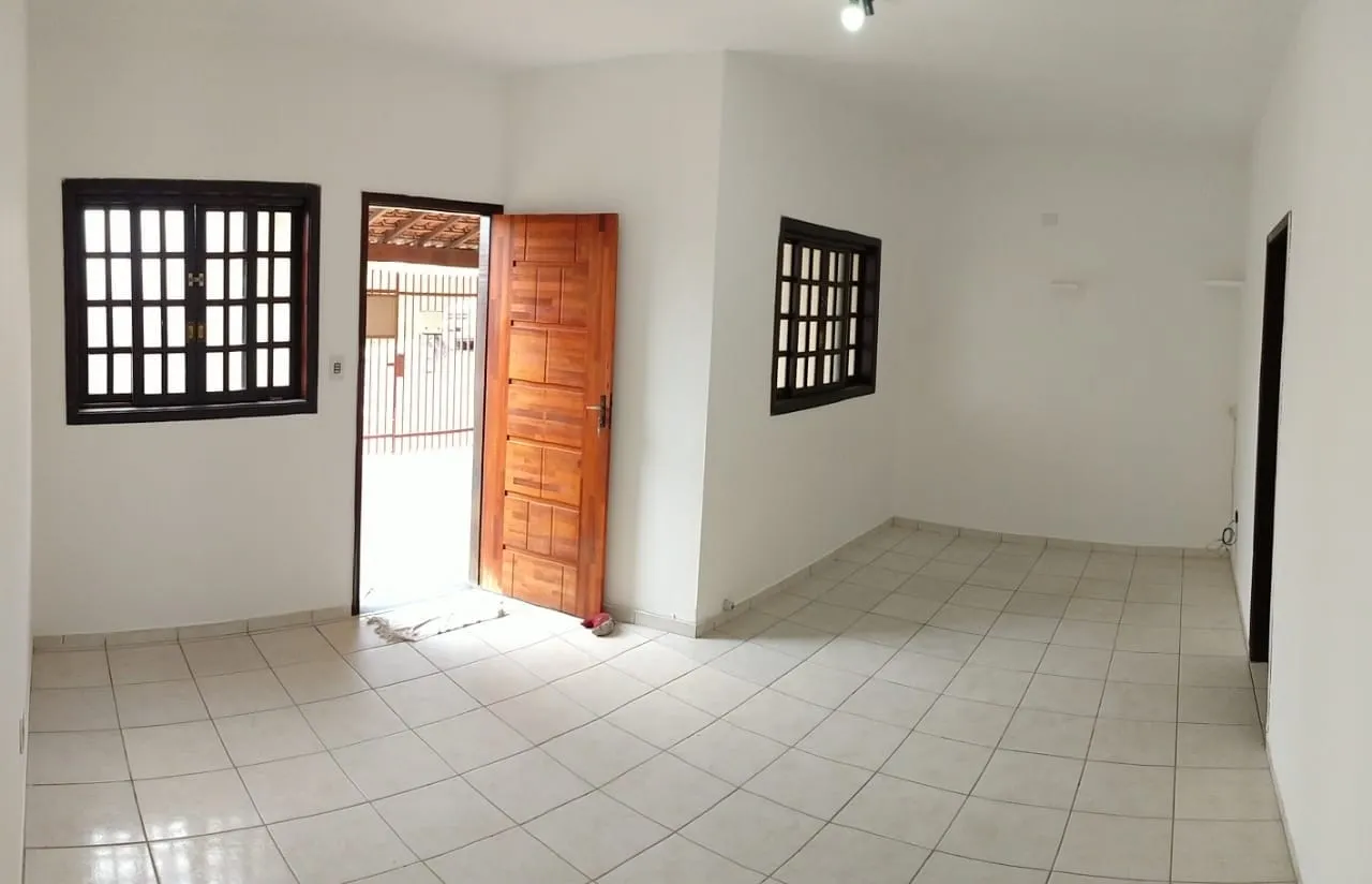 Imagem Casa à venda 3 Quartos, 1 Suite, 3 Vagas, 200M², Residencial e Comercial Cidade Morumbi, Pindamonhangaba - SP