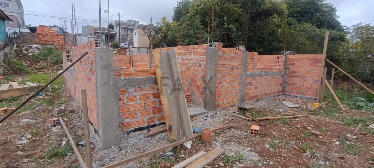 Imagem Casa à Venda em Construção no Bairro Santana com Terreno de 135m