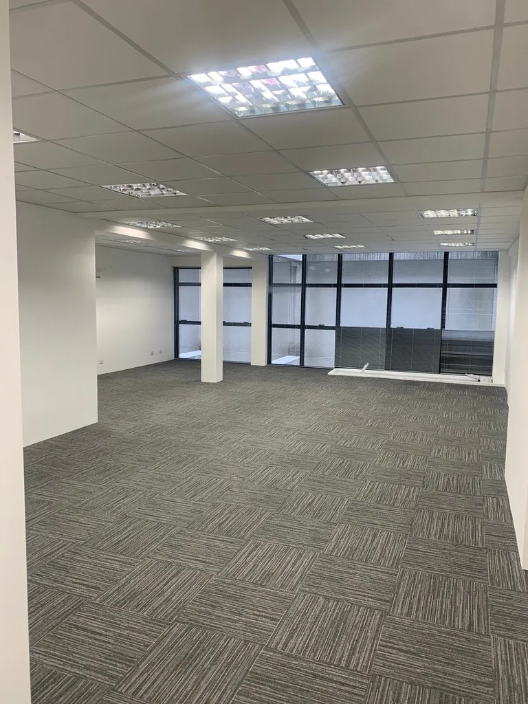 Imagem SALA COMERCIAL em Curitiba - PR, Centro