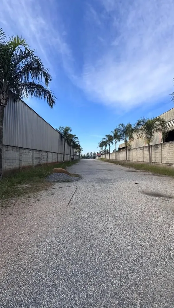 Imagem Aluga-se Galpão Industrial - Aparecidinha/Sorocaba ÁREA INDUSTRIAL PARA LOCAÇÃO EM SOROCABA - EXCELENTE LOCALIZAÇÃO E INFRAESTRUTURA