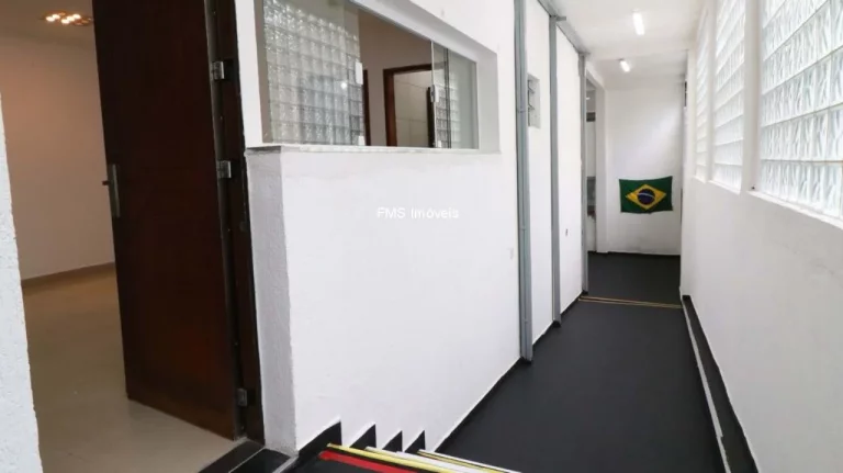 Imagem Imóvel com 6 Kitnets à venda em Santo Amaro.