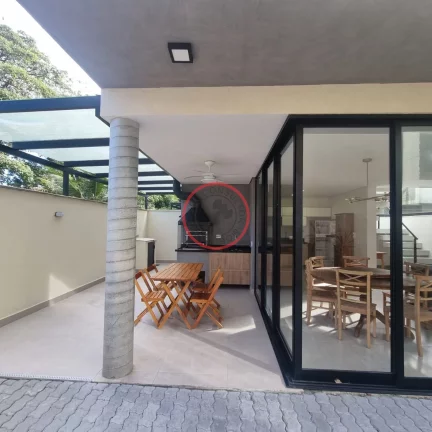 Imagem CASA DE ALTO PADRAO EM CONDOMINIO, COM 3 SUITES , AREA GOURMET PRIVATIVA , 3 VAGAS, BEM PROXIMO A PRAIA