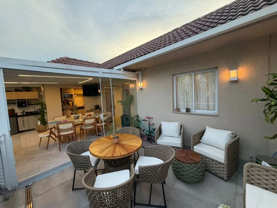 Imagem Cobertura duplex no Barra Village Lakes, 150 m² e 3 suítes
