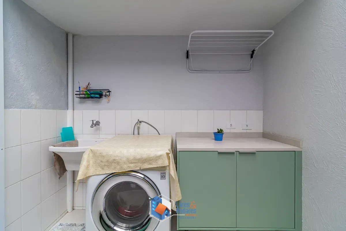 Imagem Casa no condomínio Condomínio Vila Hípica para venda com 4 quartos, sendo 2 suítes, 151m²