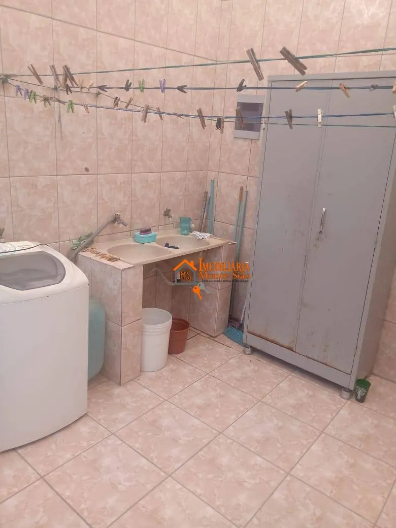 Imagem Sobrado com 4 dormitórios à venda, 115 m² por R$ 270.000,00 - Cidade Soberana - Guarulhos/SP