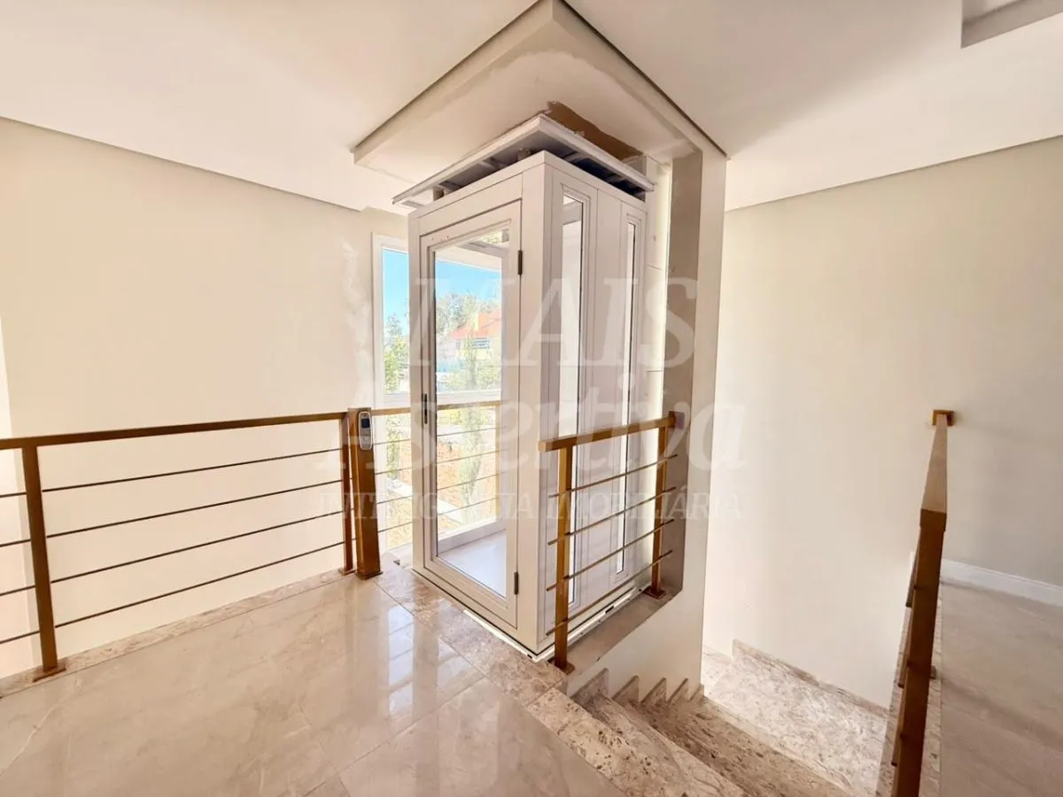 Imagem Sobrado com 03 suites, semi mobiliado para locação - São José em Canoas