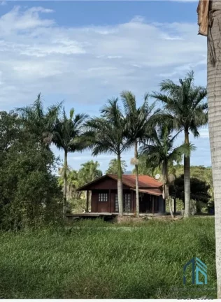 Imagem Sítio lindo, com casa e barracão, a 400 metros da BR 101 (até janeiro vai ser calçada) no bairro Morretes em Tijucas - SC