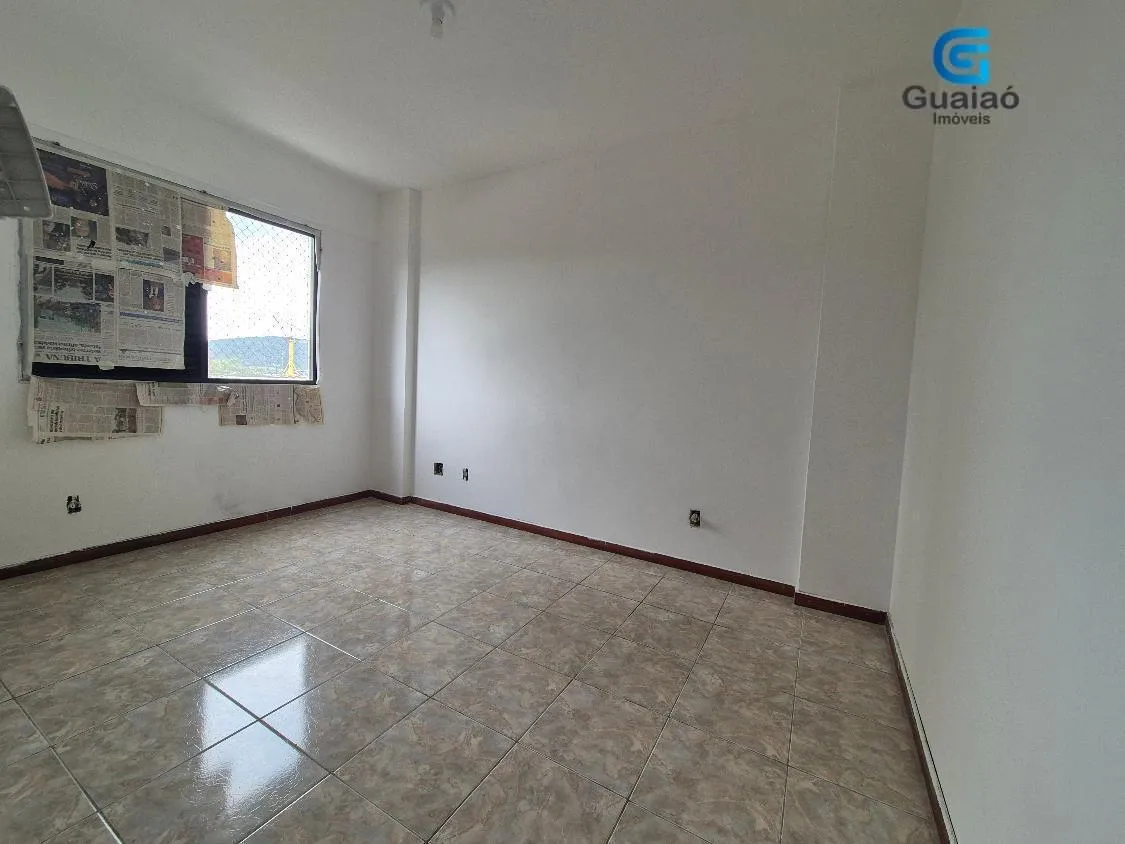 Imagem VENDO LINDO APARTAMENTO 2 DORMITÓRIOS, SUITE E GARAGEM FECHADA NA PONTA DA PRAIA EM SANTOS