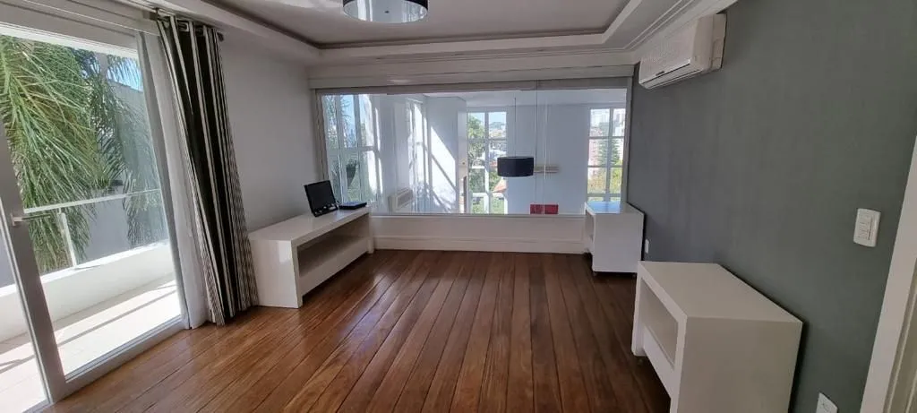 Imagem Casa com 3 suítes e piscina no Boa Vista